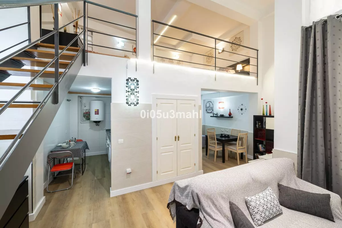 2-bedroom Apartment In Málaga, Spain (80 M²)