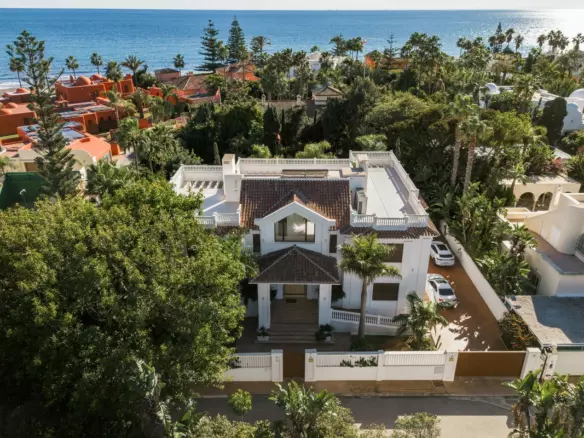 7-bedroom Villa In Estepona, Spain (761 M²)