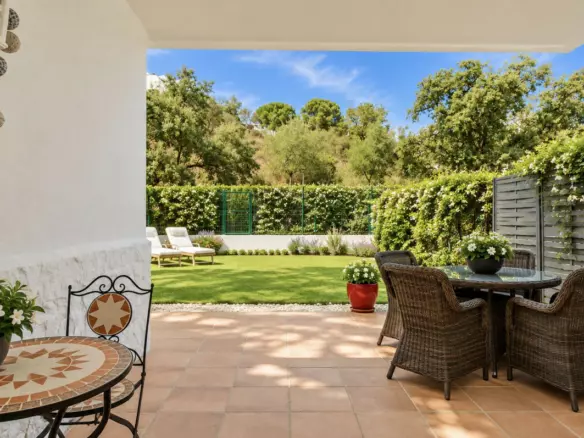 2-bedroom Apartment In Estepona, Spain (96 M²)