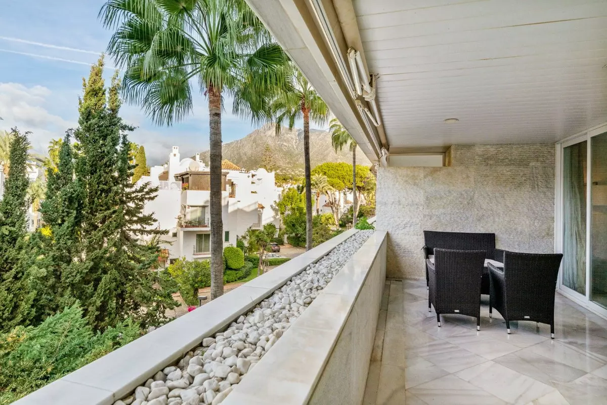 2-bedroom Apartment In Marbella, Spain (127 M²)