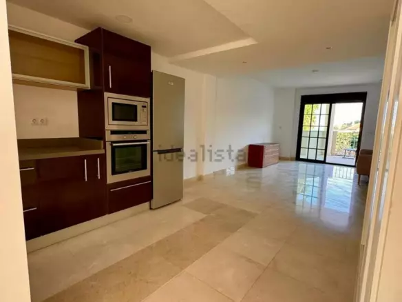 2-bedroom Apartment In Benalmádena, Spain (80 M²)