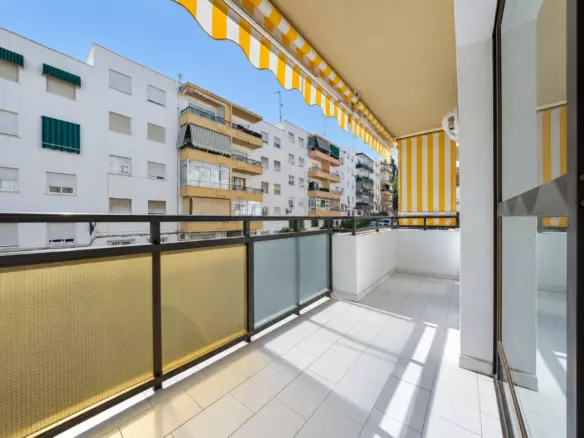 3-bedroom Apartment In Estepona, Spain (107 M²)