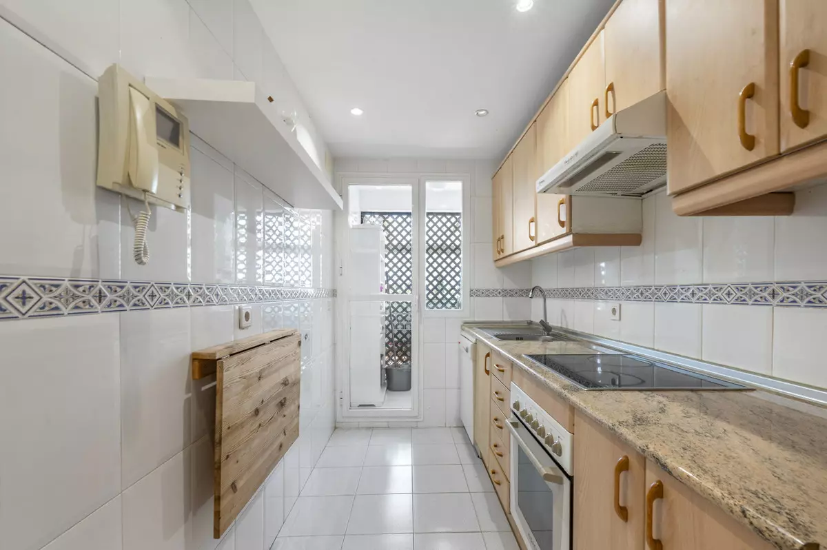 2-bedroom Apartment In Marbella, Spain (150 M²)