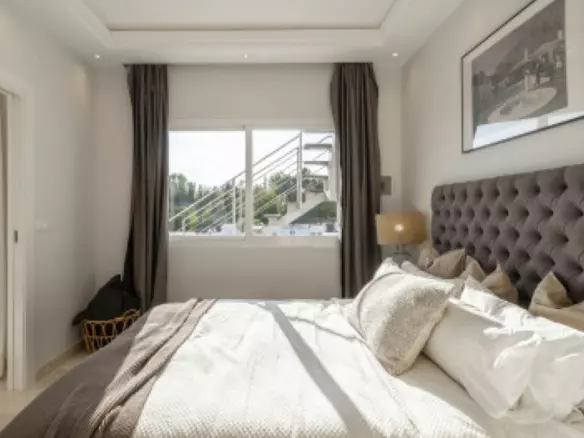 3-bedroom Apartment In Benahavis, Spain (109 M²)