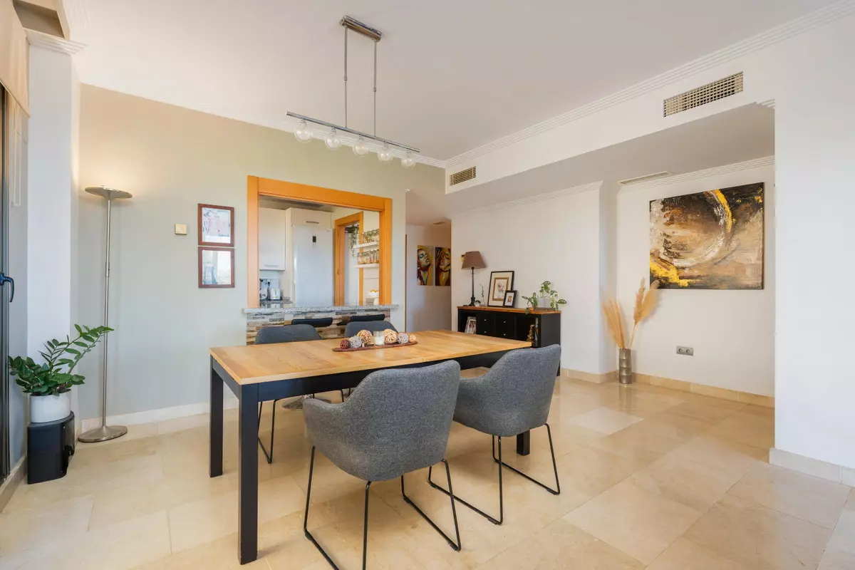 3-bedroom Apartment In Estepona, Spain (128 M²)