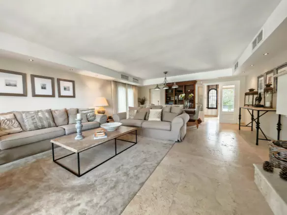 3-bedroom Villa In Mijas, Spain (344 M²)