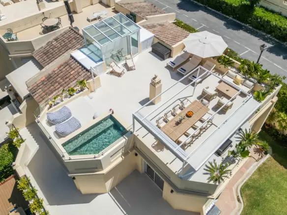 4-bedroom Town House In Benahavis, Spain (350 M²)