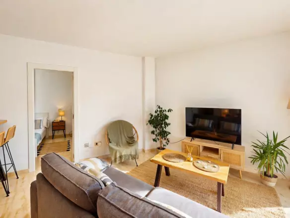 2-bedroom Apartment In Estepona, Spain (83 M²)