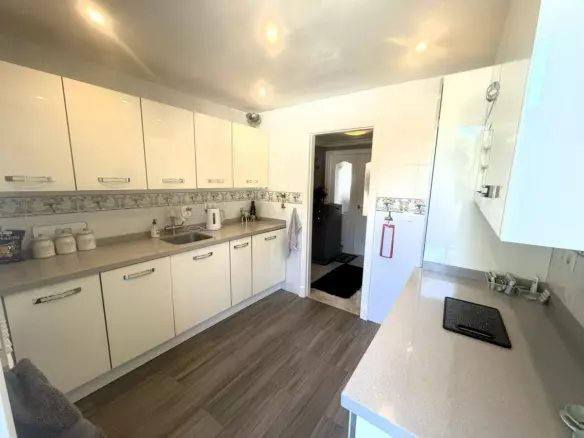 3-bedroom Apartment In Estepona, Spain (115 M²)