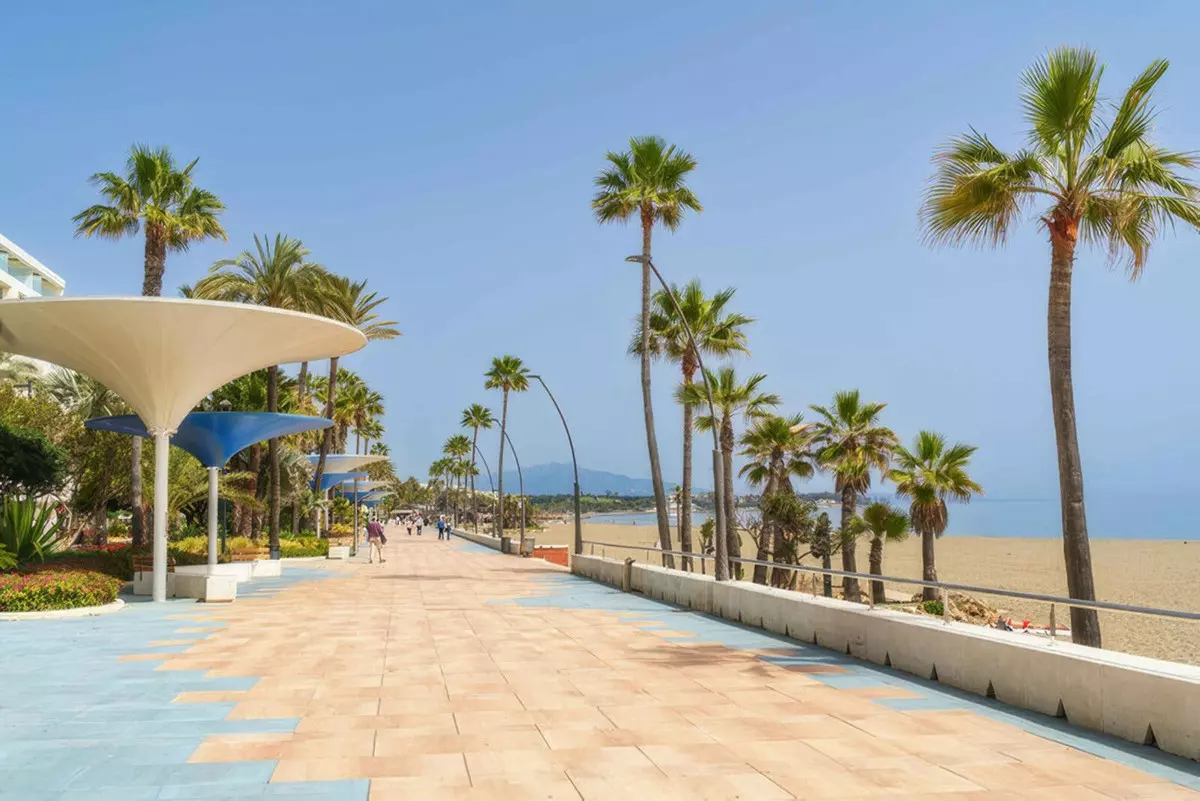 3-bedroom Apartment In Estepona, Spain (107 M²)