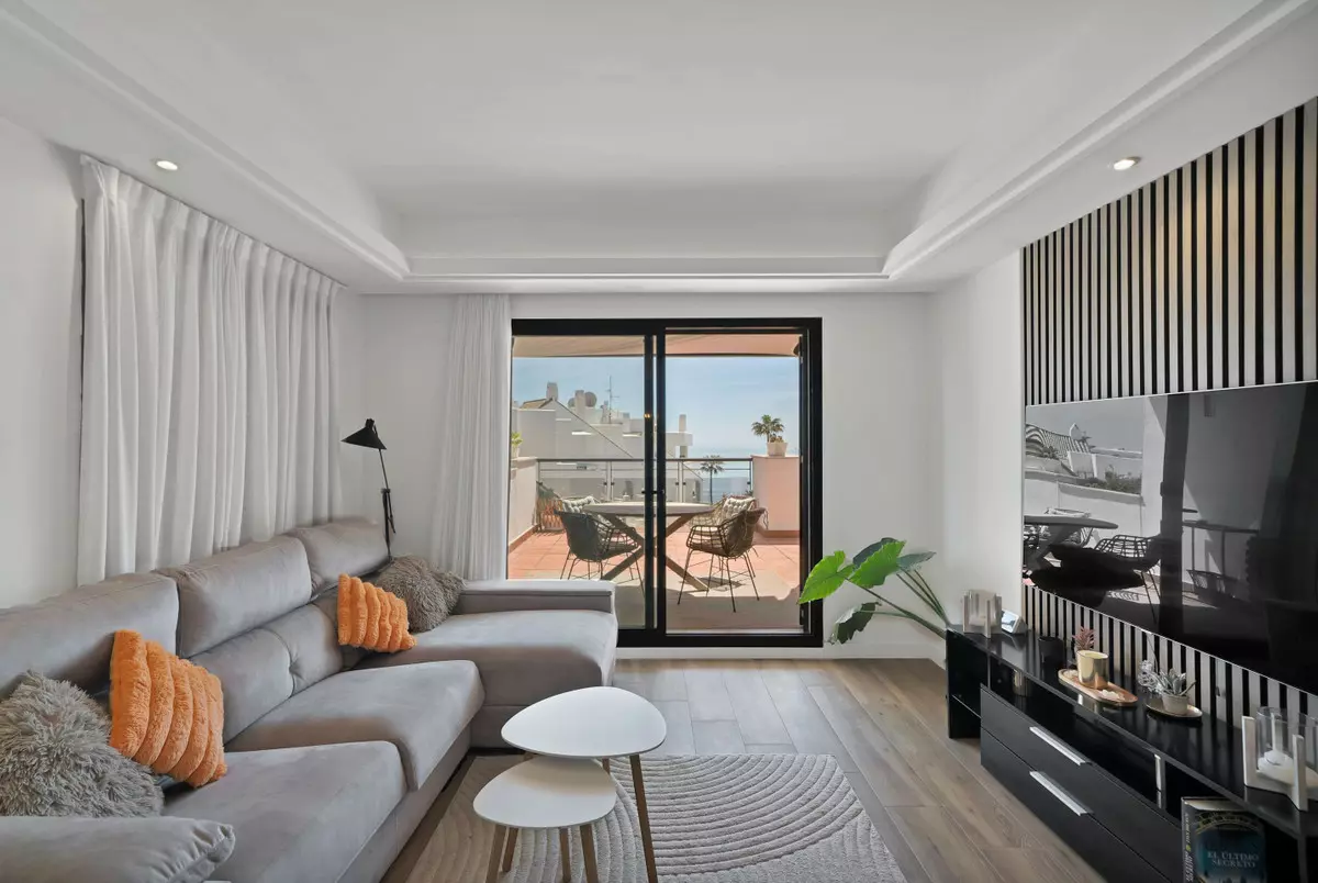 2-bedroom Apartment In Casares, Spain (80 M²)