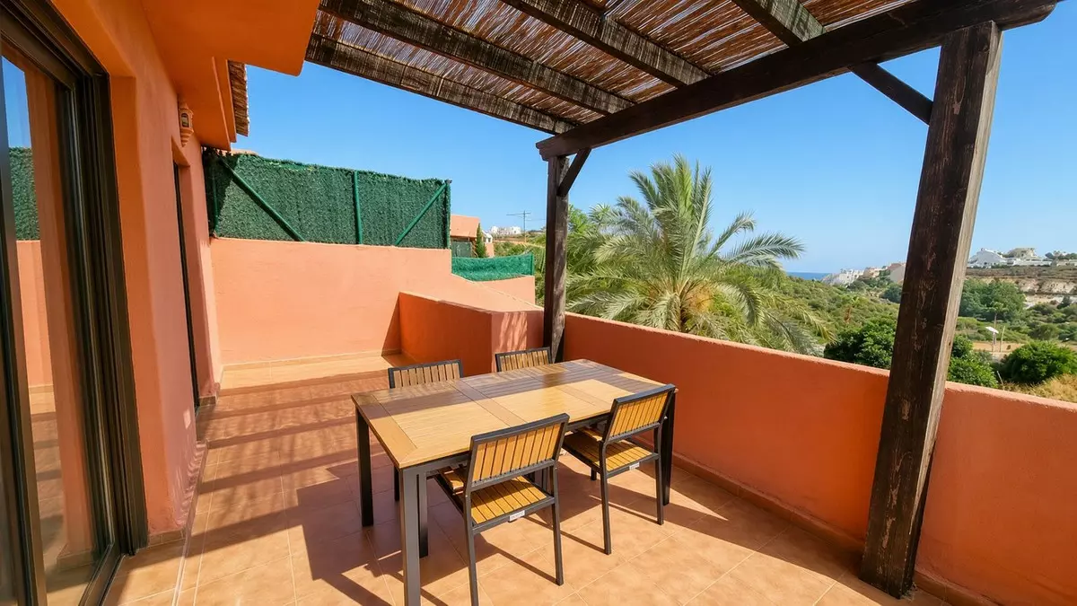 2-bedroom Apartment In Casares, Spain (90 M²)