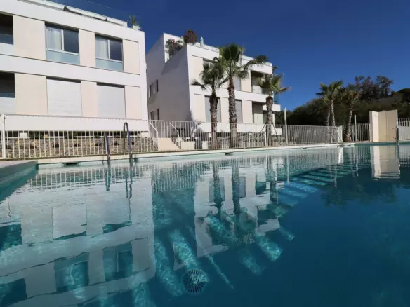 3-bedroom Apartment In Marbella, Spain (149 M²)