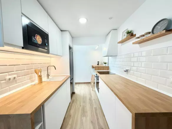 2-bedroom Apartment In Benalmádena, Spain (73 M²)