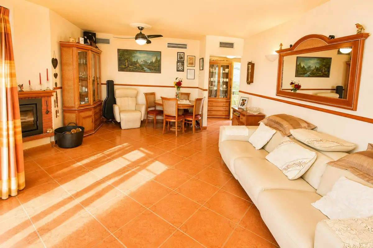 2-bedroom Apartment In Marbella, Spain (110 M²)