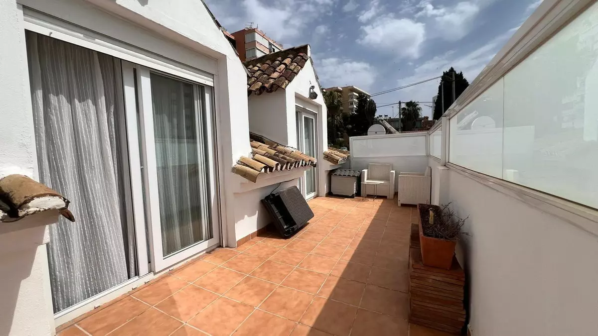 3-bedroom Villa In Benalmádena, Spain (124 M²)