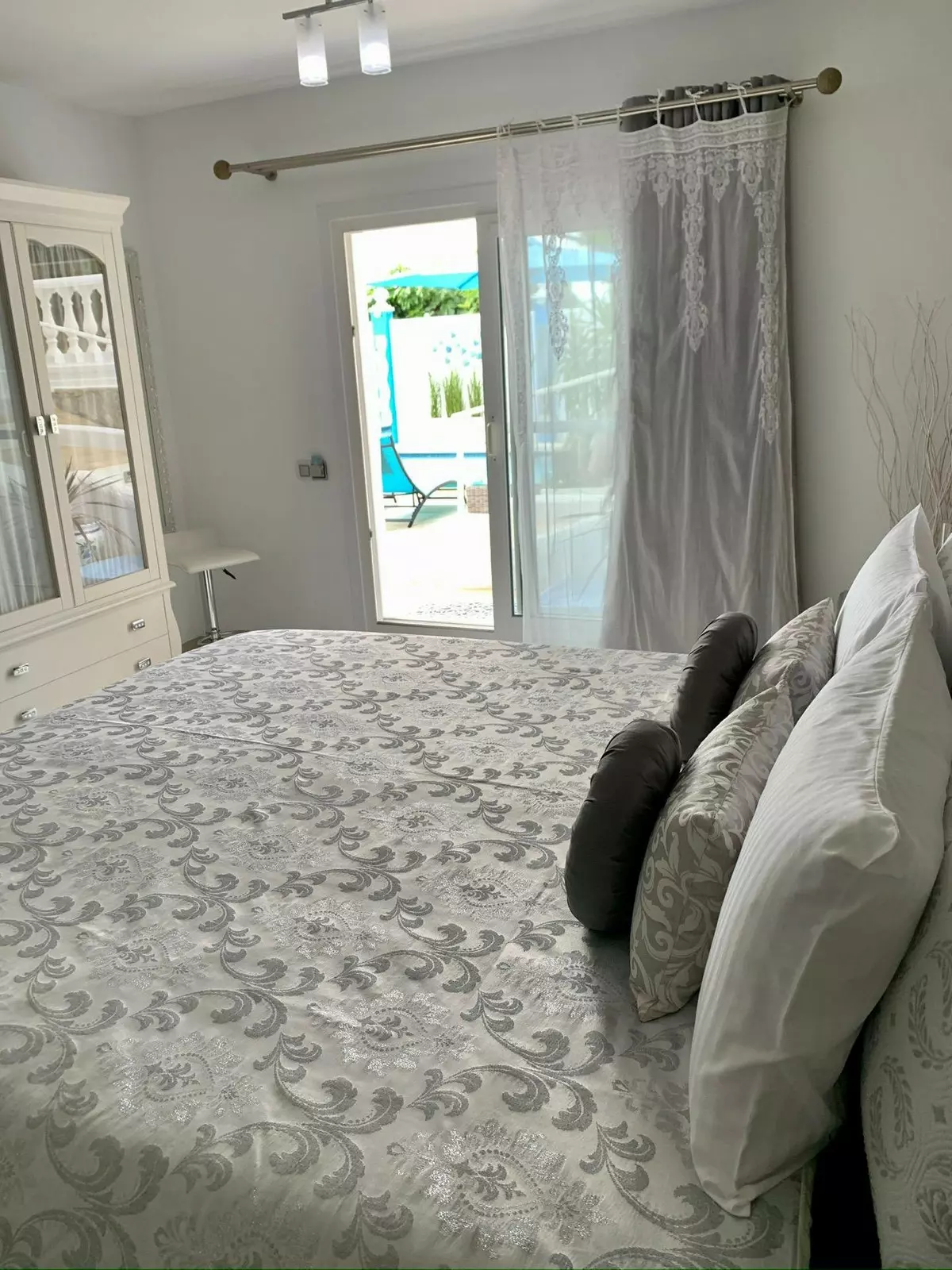 4-bedroom Villa In Benalmádena, Spain (410 M²)