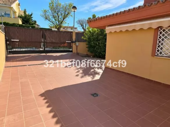 4-bedroom Town House In Estepona, Spain (185 M²)