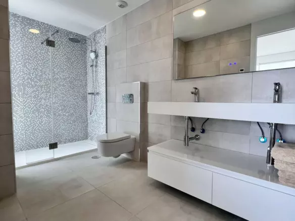3-bedroom Apartment In Mijas, Spain (143 M²)