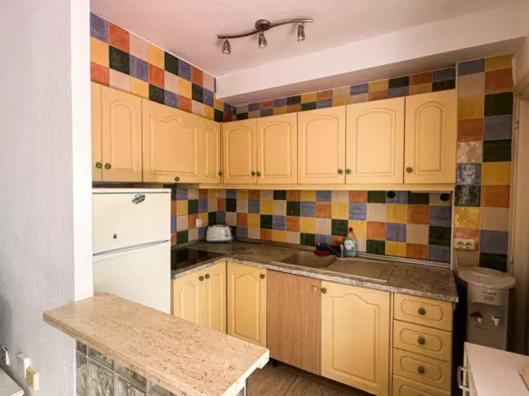 2-bedroom Apartment In Orihuela, Spain (52 M²)