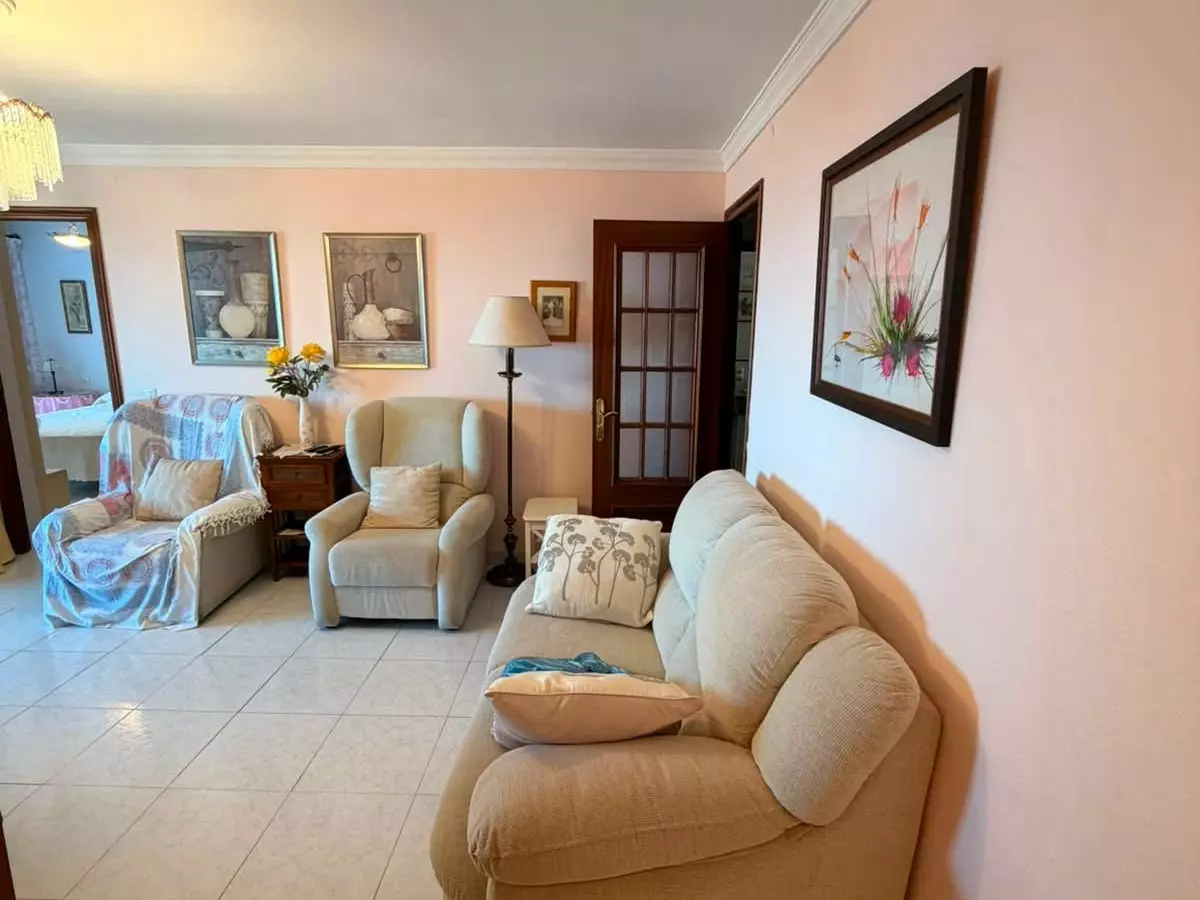 3-bedroom Apartment In Benalmádena, Spain (96 M²)