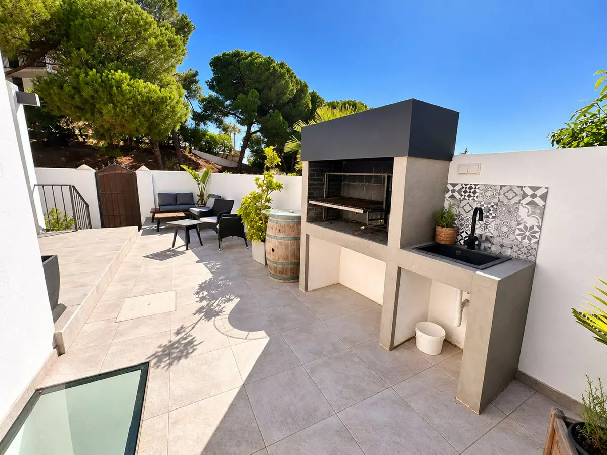 3-bedroom Villa In Mijas, Spain (160 M²)