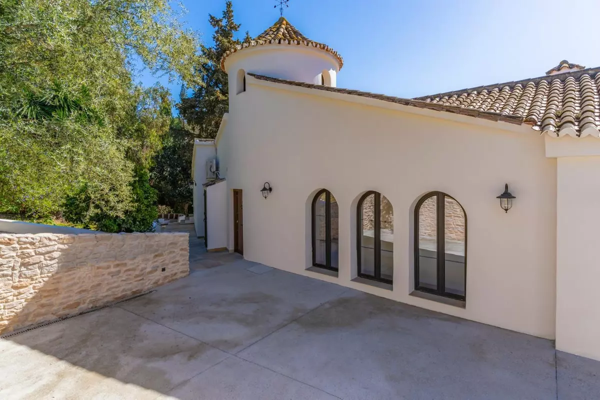 4-bedroom Villa In Mijas, Spain (175 M²)
