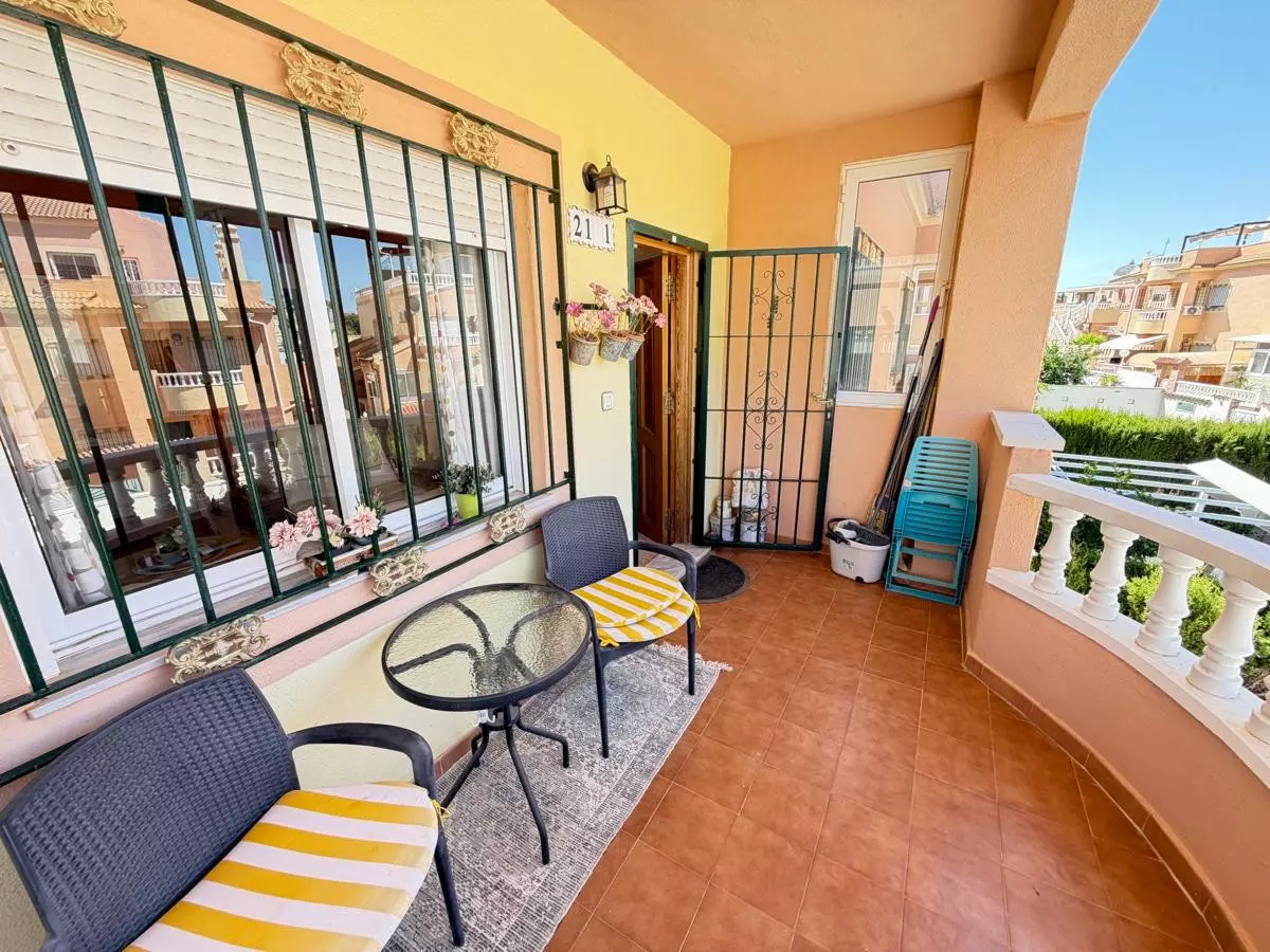 3-bedroom Apartment In Orihuela, Spain (115 M²)