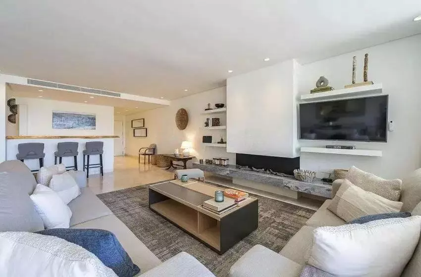 3-bedroom Apartment In Marbella, Spain (250 M²)