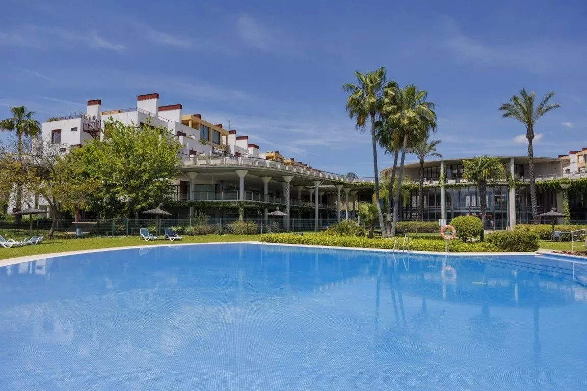 3-bedroom Villa In Málaga, Spain (260 M²)