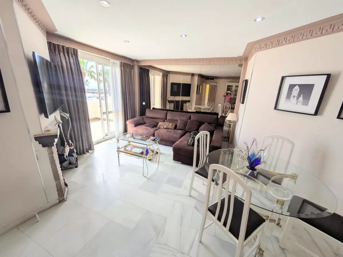 2-bedroom Apartment In Benalmádena, Spain (94 M²)
