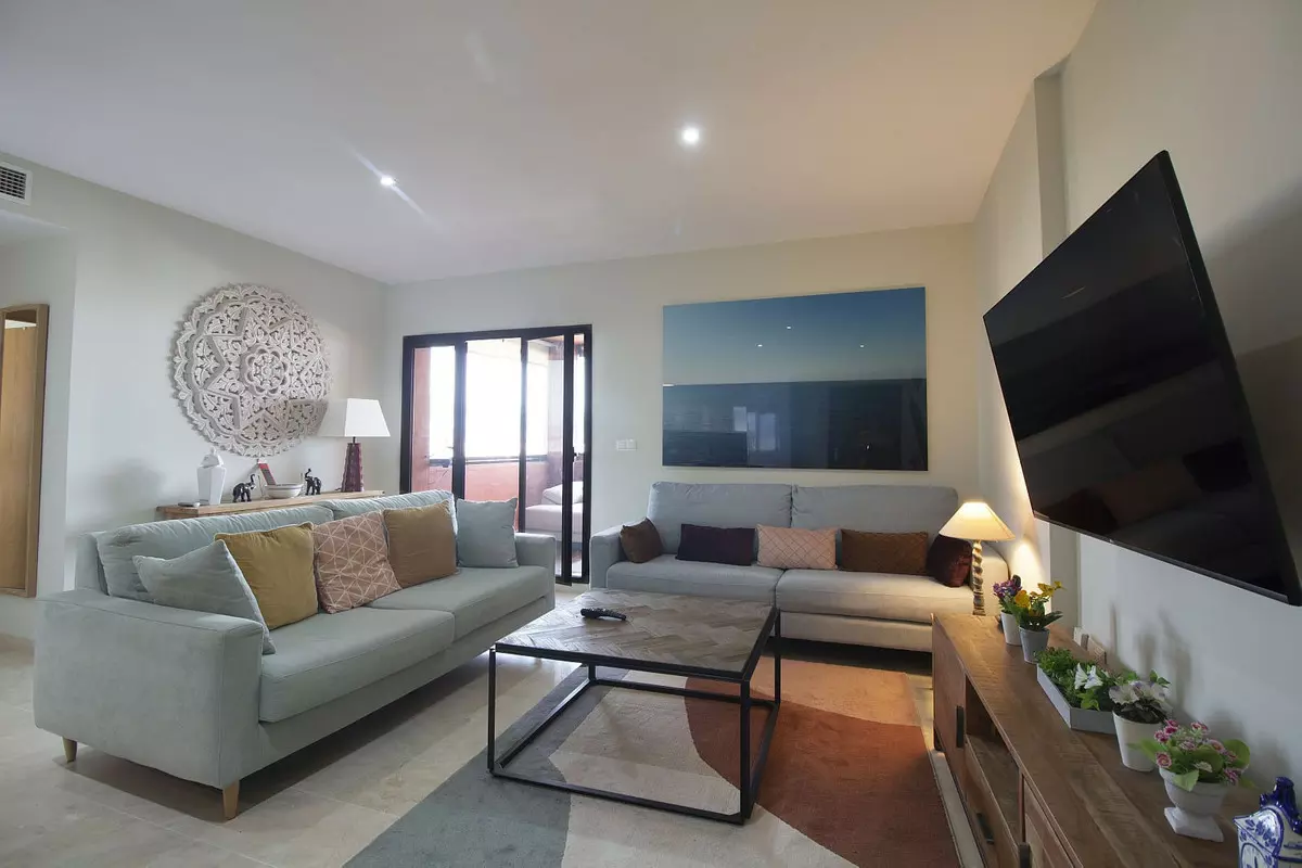 2-bedroom Apartment In Estepona, Spain (70 M²)