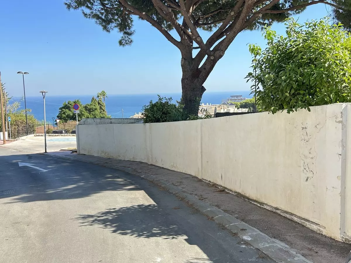 3-bedroom Villa In Fuengirola, Spain (184 M²)
