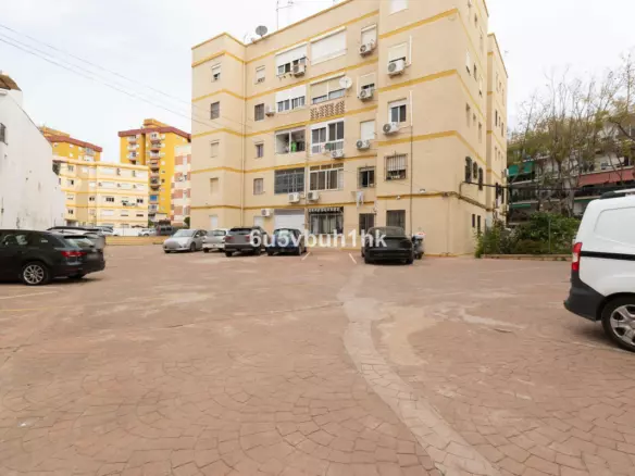 3-bedroom Apartment In Fuengirola, Spain (73 M²)