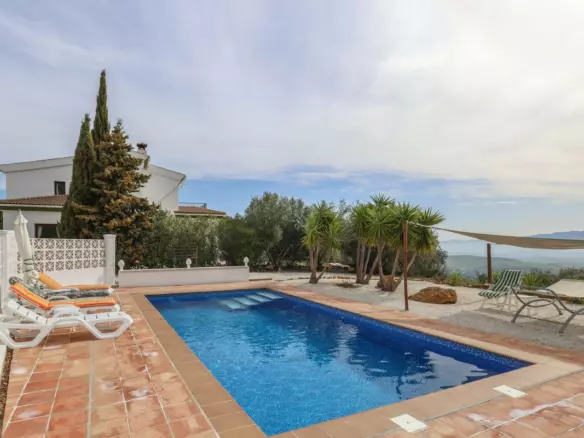 3-bedroom Villa In Casarabonela, Spain (239 M²)