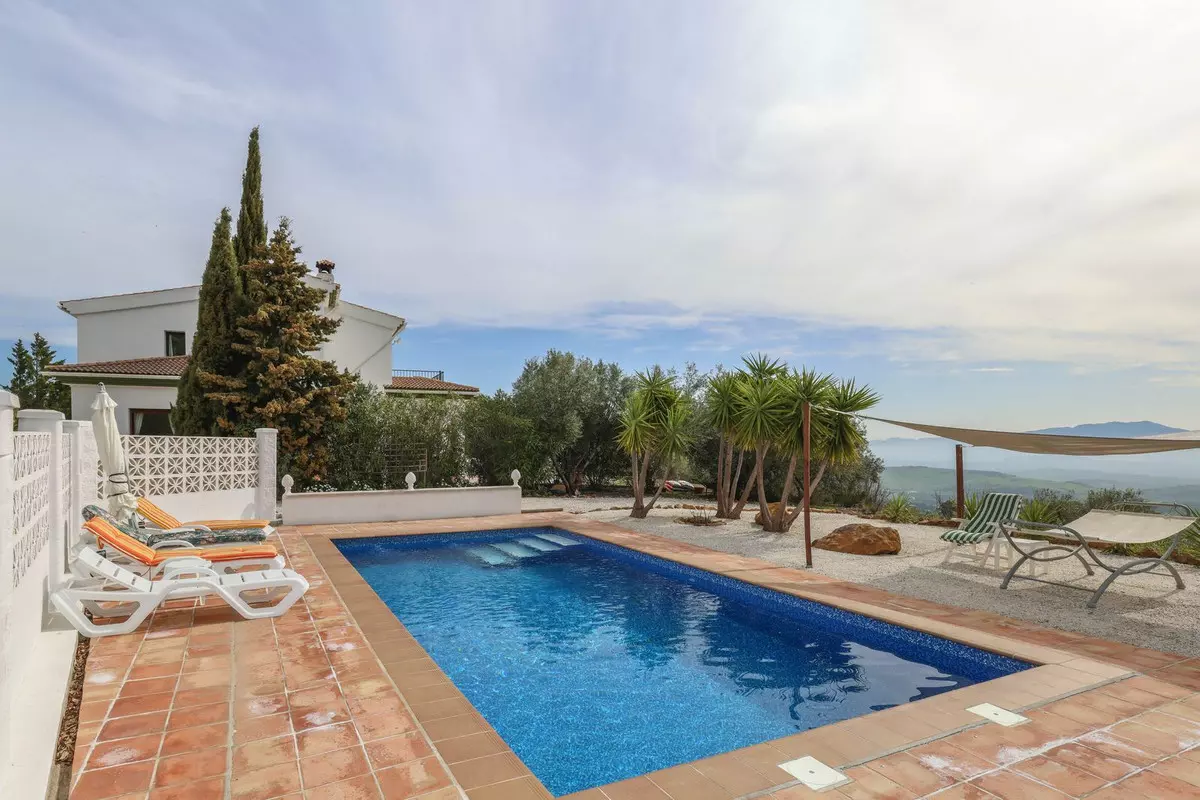 3-bedroom Villa In Casarabonela, Spain (239 M²)
