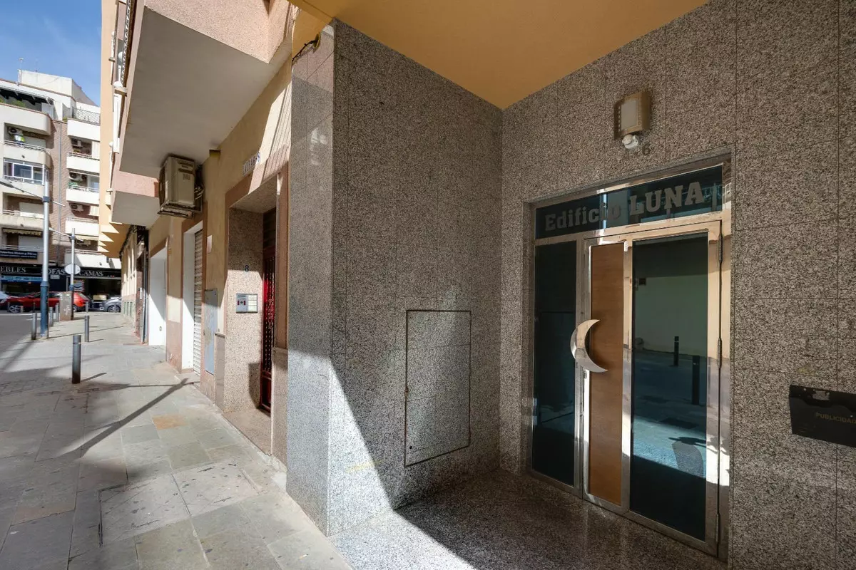 3-bedroom Apartment In Torrevieja, Spain (106 M²)