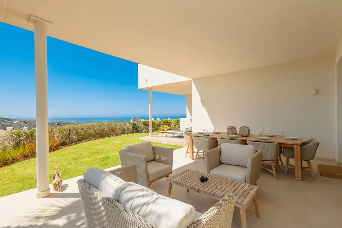 4-bedroom Apartment In Benahavis, Spain (238 M²)