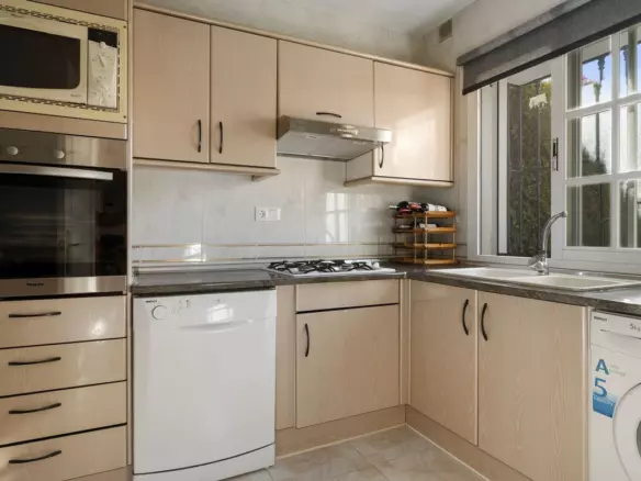 2-bedroom Town House In Estepona, Spain (107 M²)