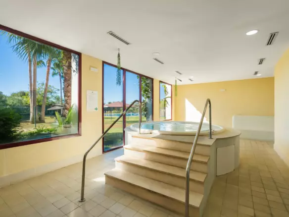 3-bedroom Apartment In Málaga, Spain (127 M²)