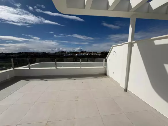 3-bedroom Apartment In Mijas, Spain (124 M²)
