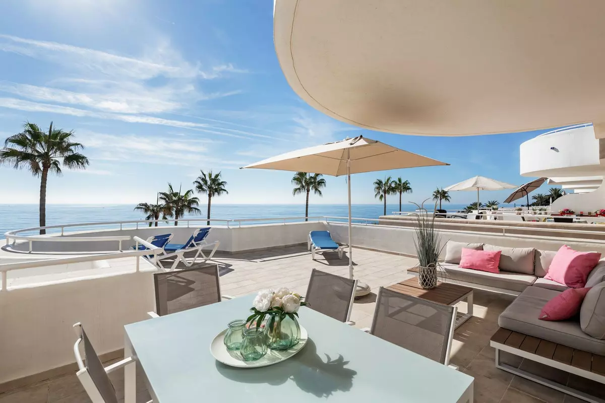 2-bedroom Apartment In Estepona, Spain (94 M²)