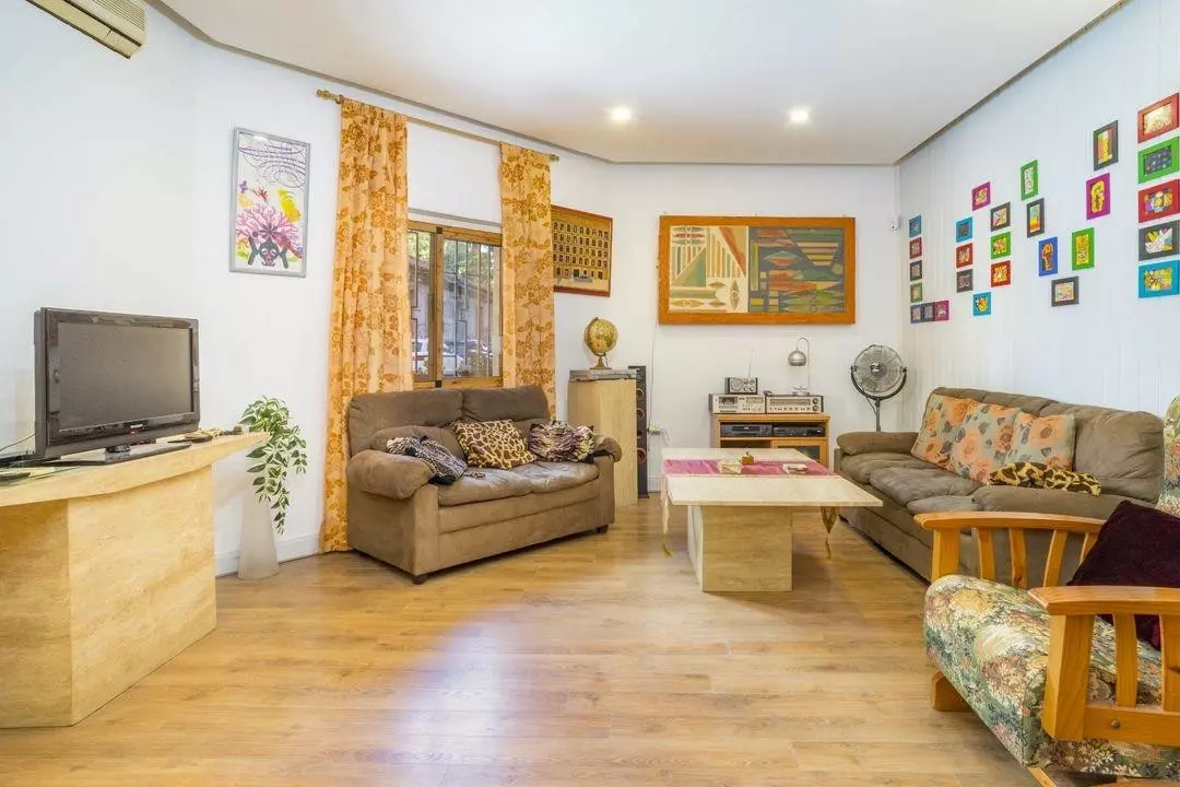 5-bedroom Apartment In Málaga, Spain (195 M²)