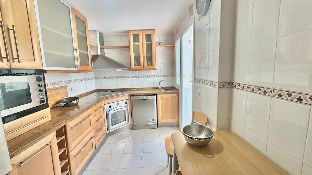 2-bedroom Apartment In Málaga, Spain (132 M²)