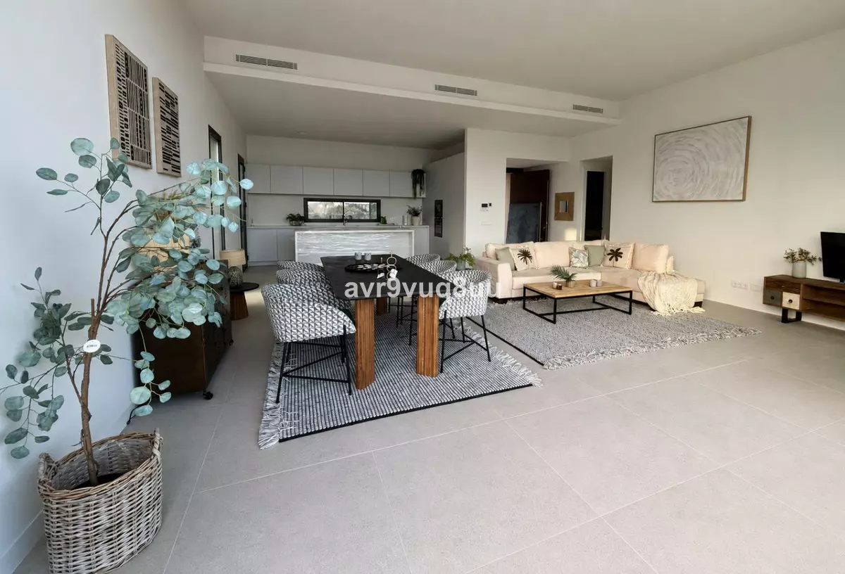 3-bedroom Villa In Benahavis, Spain (175 M²)