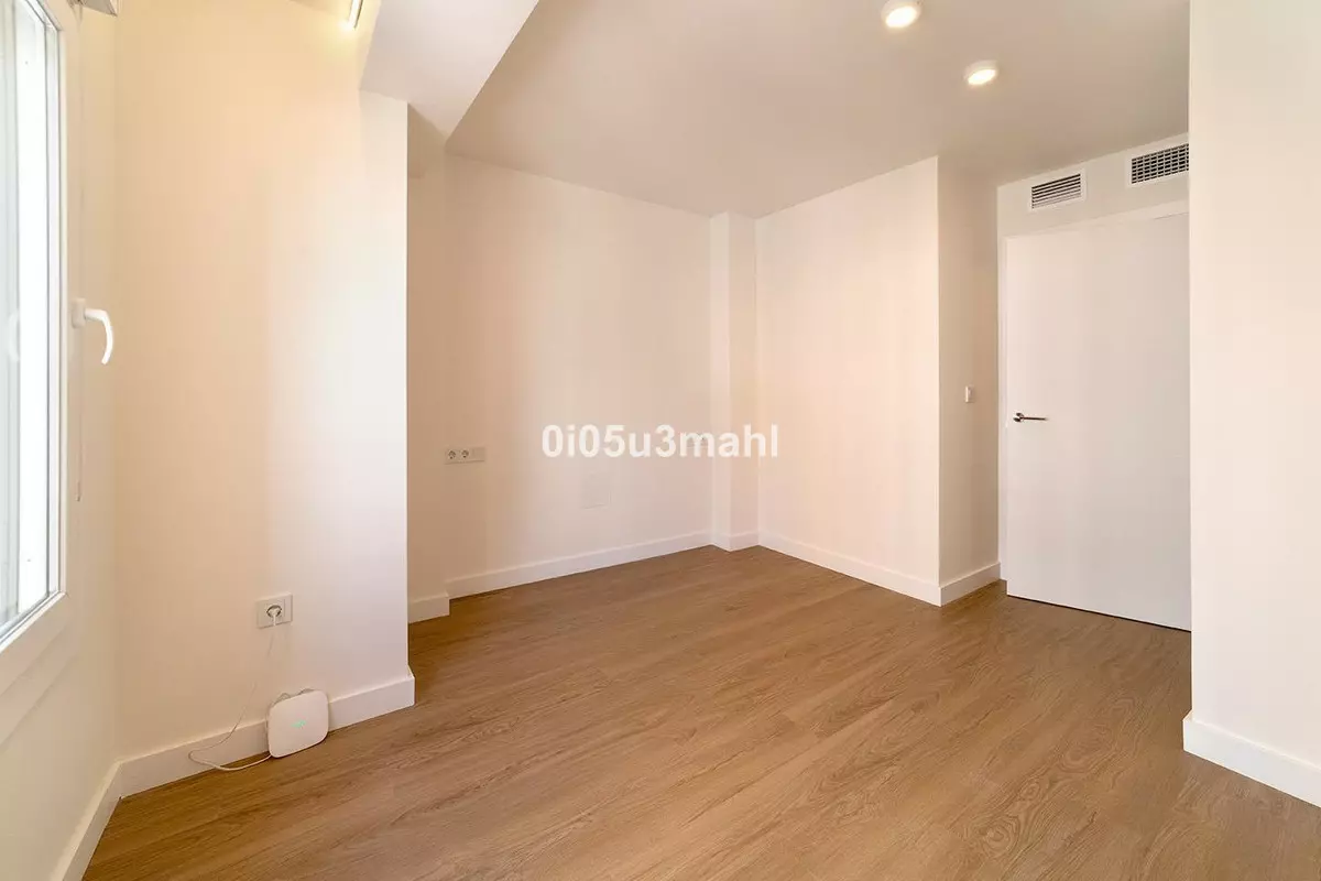 2-bedroom Apartment In Málaga, Spain (79 M²)