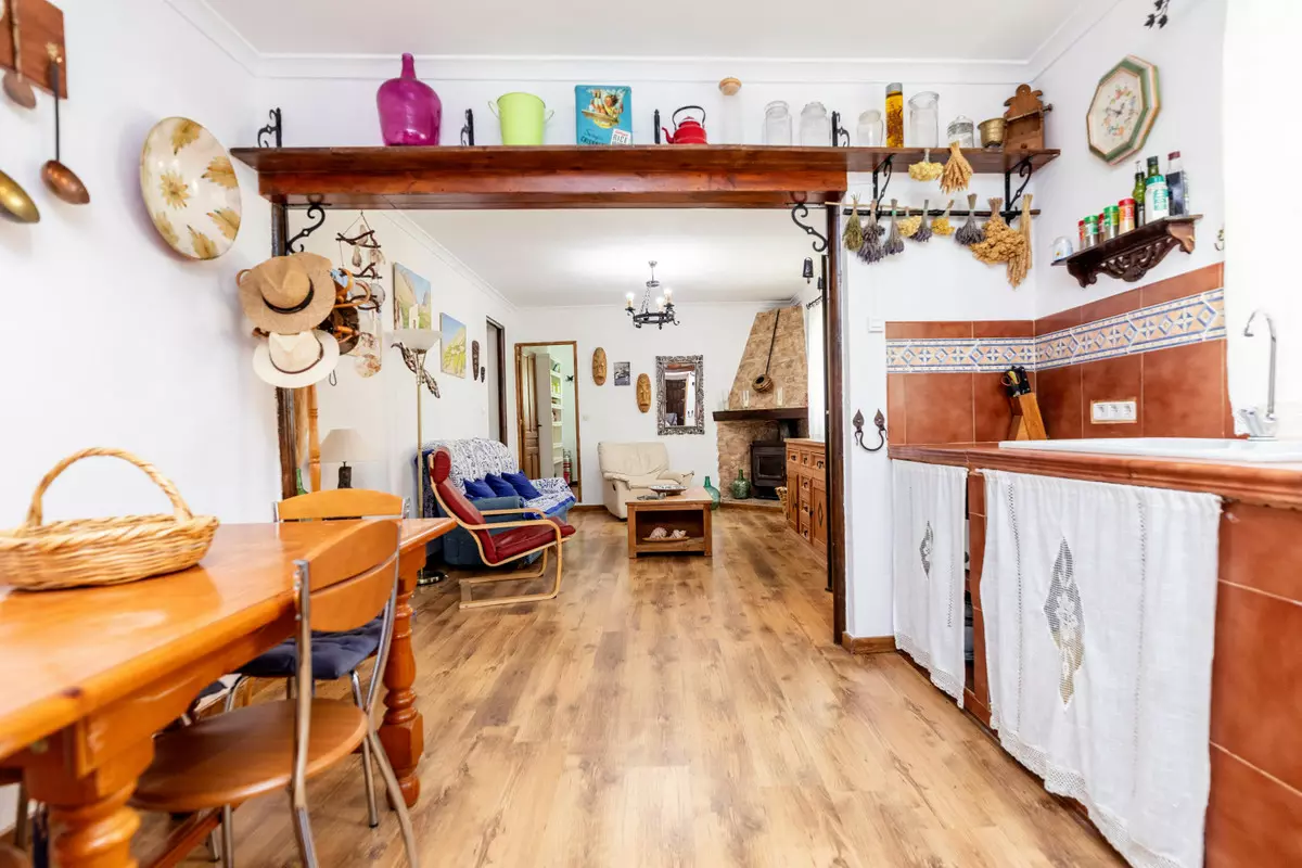 5-bedroom Country House In Cuevas De San Marcos, Spain (300 M²)