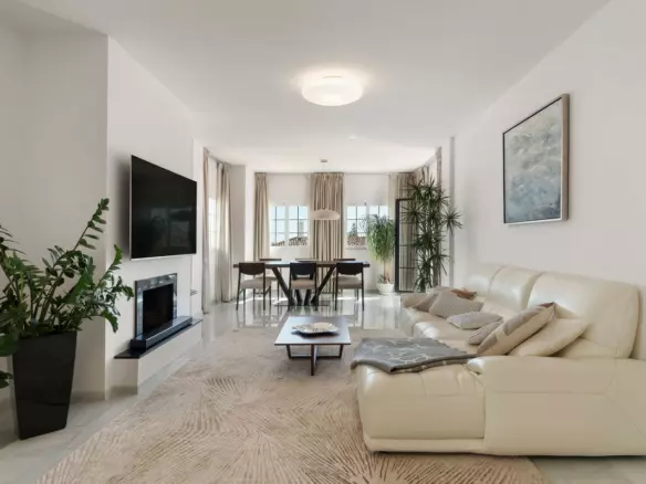 3-bedroom Apartment In Marbella, Spain (151 M²)
