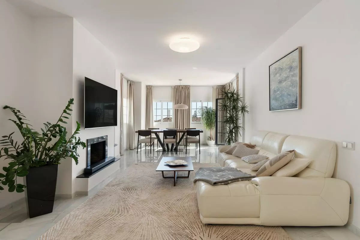 3-bedroom Apartment In Marbella, Spain (151 M²)