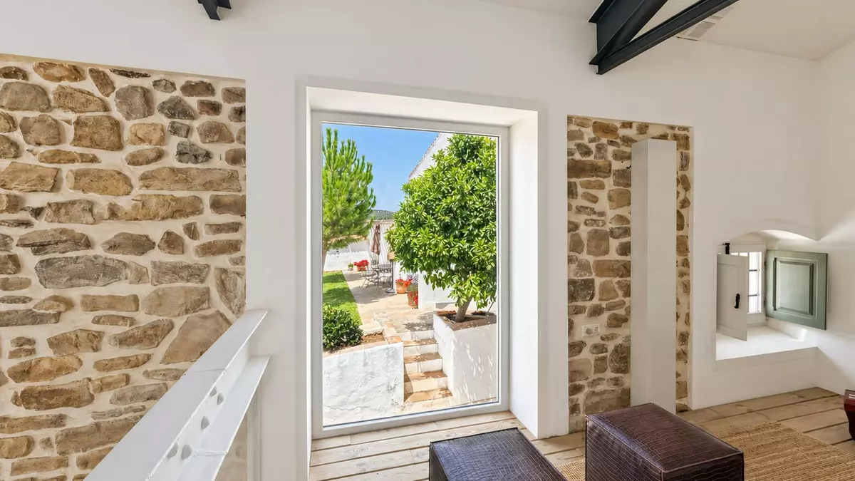 5-bedroom Country House In Villanueva Del Rosario, Spain (360 M²)
